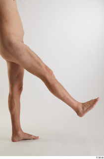 Arvid  1 flexing leg nude side view 0007.jpg